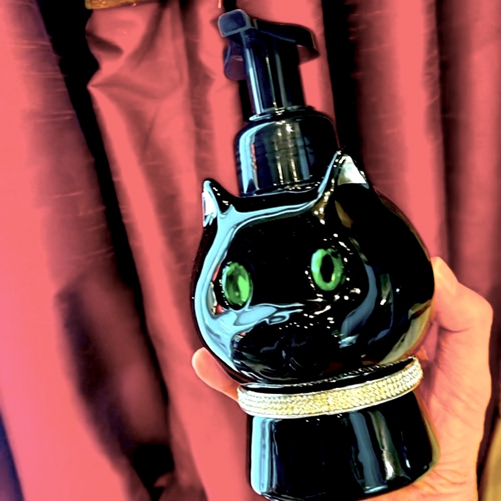🔥BBW BLACK CAT🔥FOAMING HAND SOAP CERAMIC DISPENSER W/ GREEN GEM EYES NWT